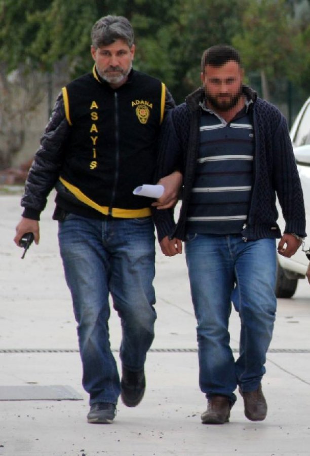 Adana'da bir operatör borcu için çalıştığı kepçeyi çaldı