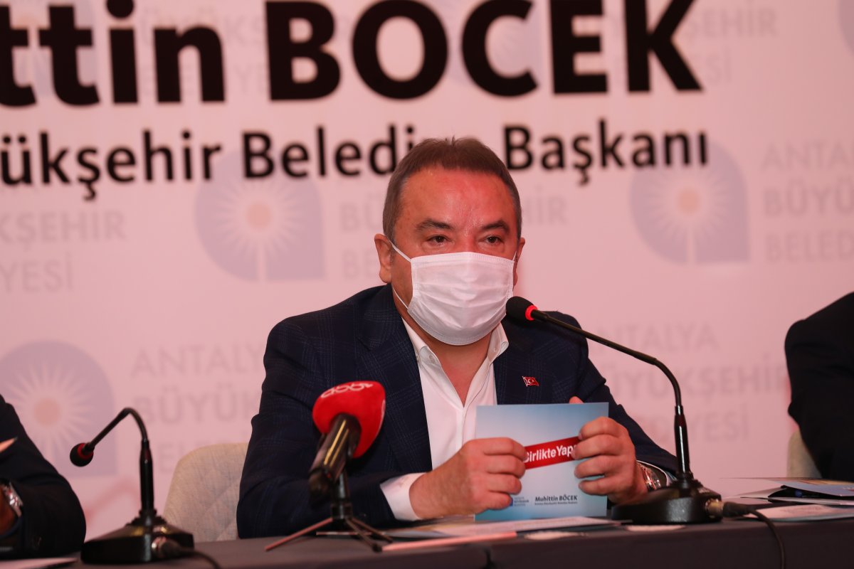 Antalya Büyükşehir Belediye Başkanı Muhittin Böcek, yoğun bakımda tedavi altında #1
