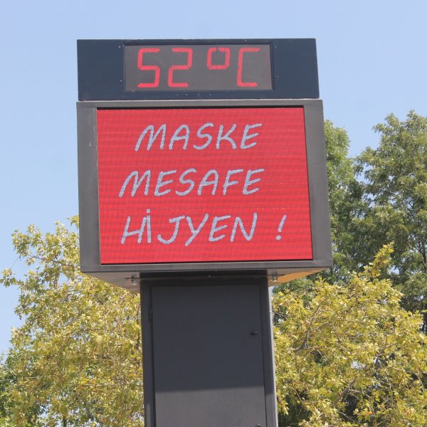 Aydın'da sıcaklık 52 dereceye kadar çıktı #1