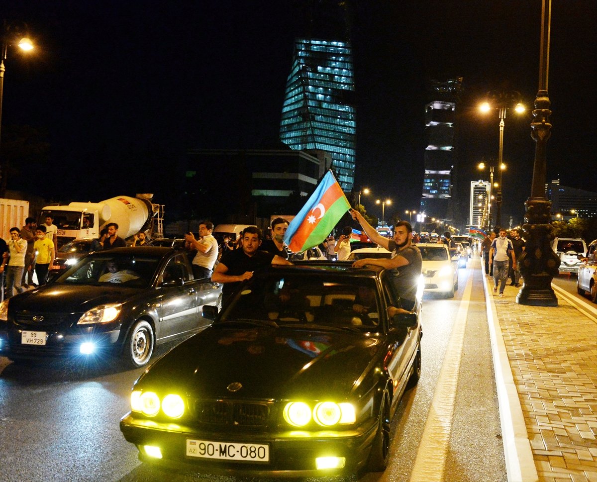 Azerbaycan halkı sokaklarda Ermenistan'ı protesto etti #3