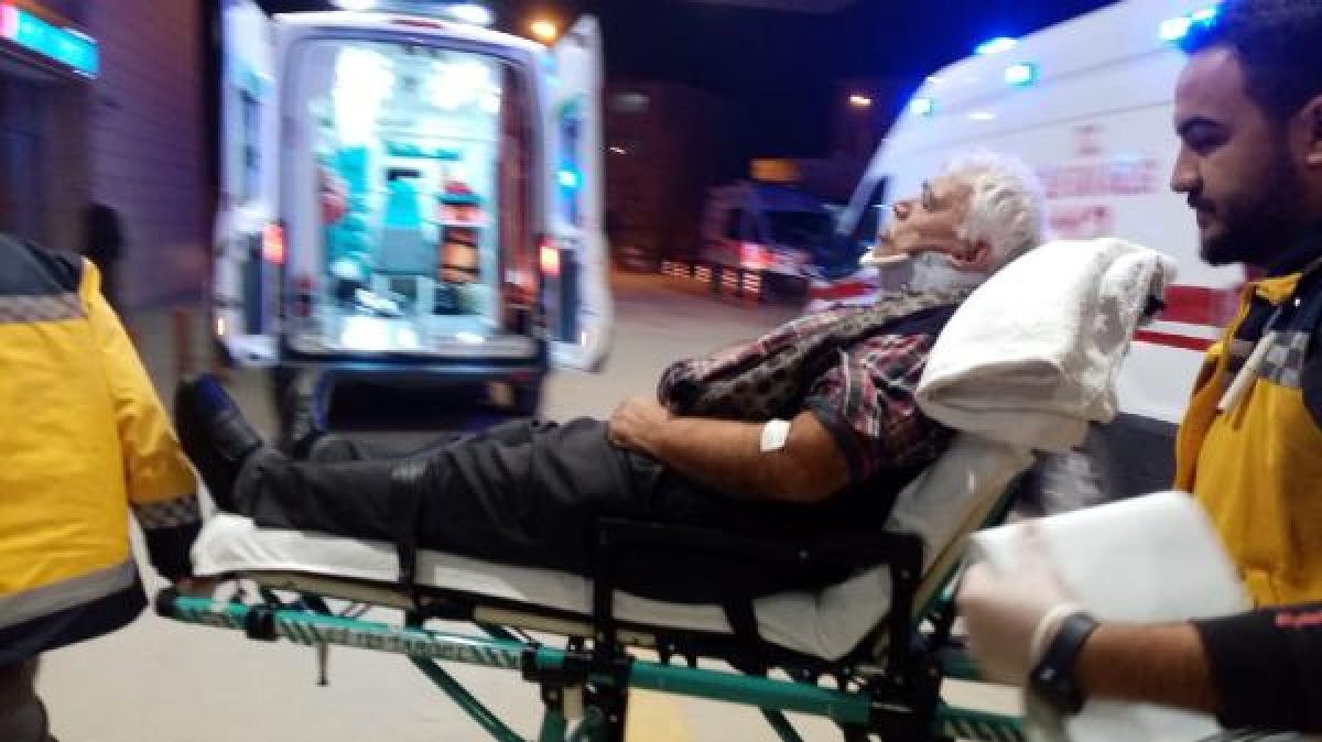 Bursa'da otomobil ile tır çarpıştı: 2 yaralı