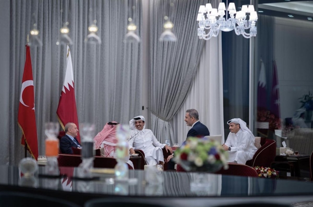 Cumhurbaşkanı Erdoğan ile Katar Emirinden samimi pozlar #3