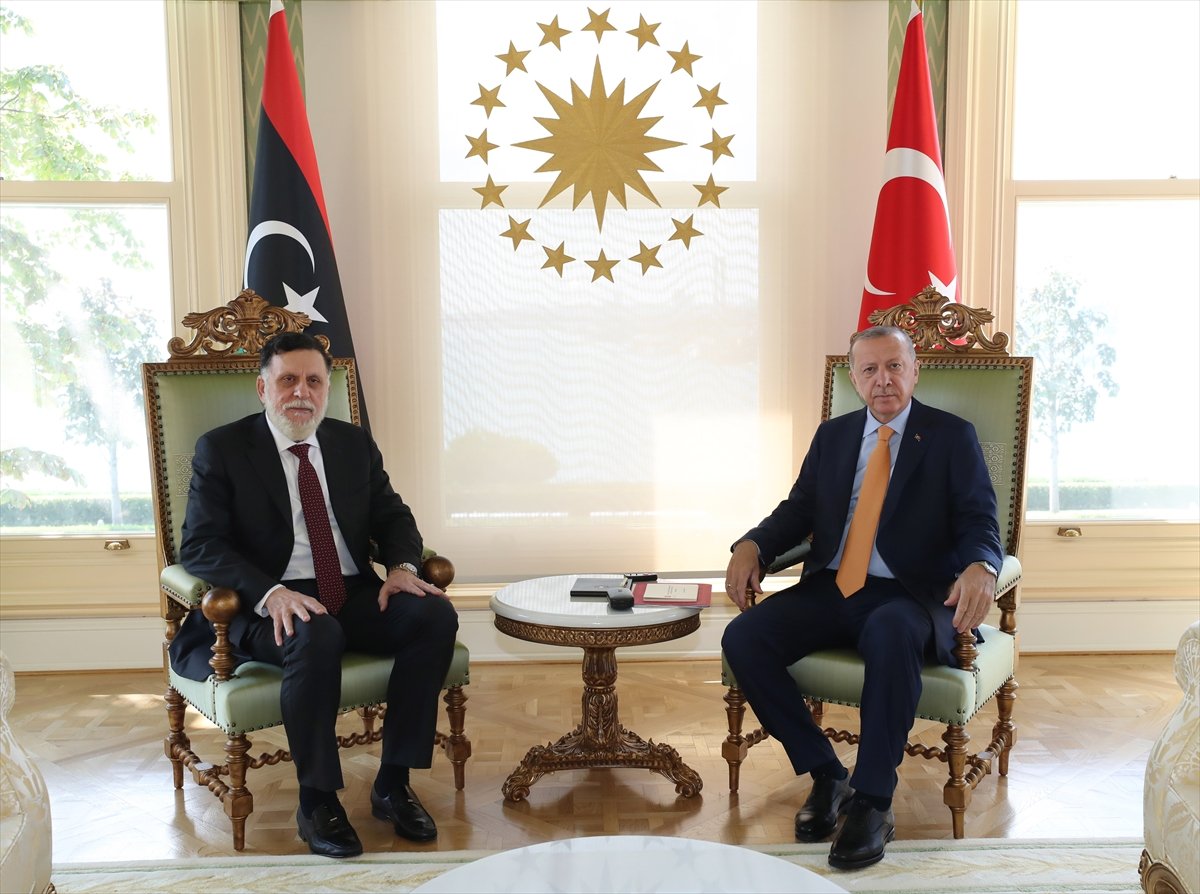 Cumhurbaşkanı Erdoğan, Libya Başbakanı Serrac la görüştü #2