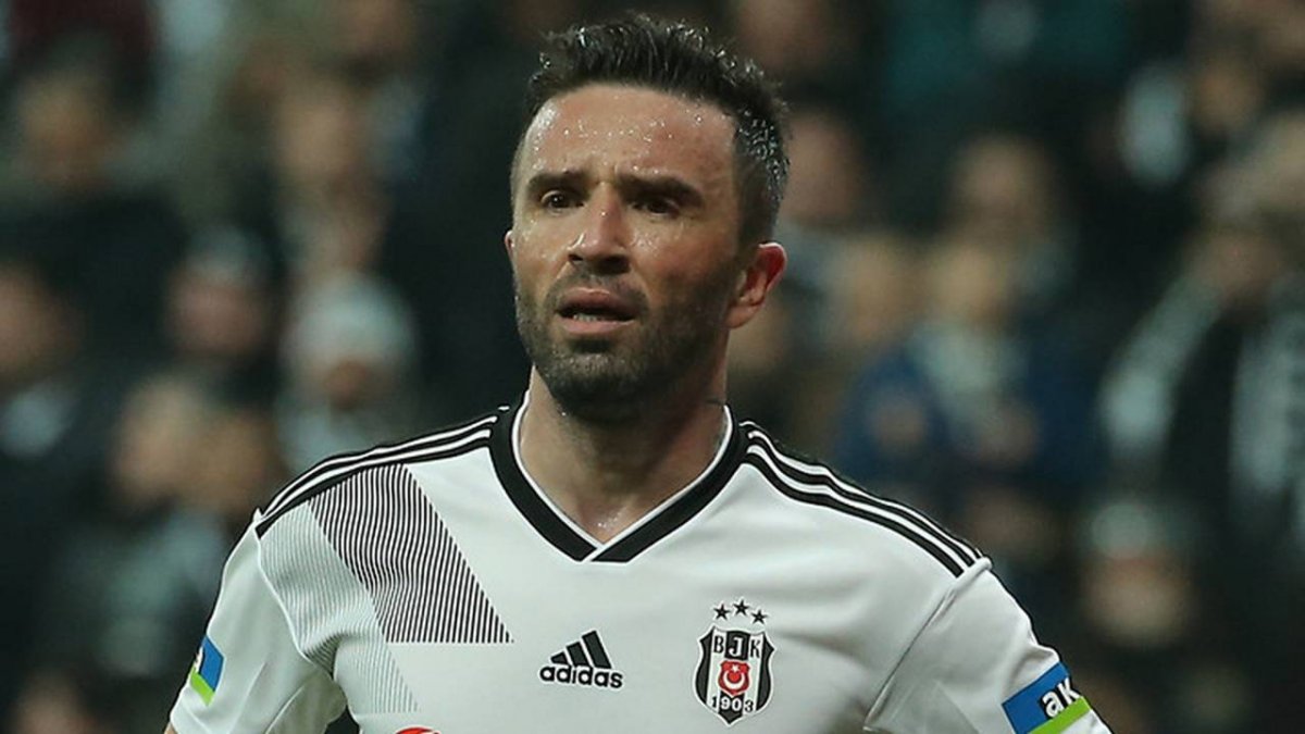 Gökhan Gönül, Beşiktaş'tan ekstra bonus istedi #2