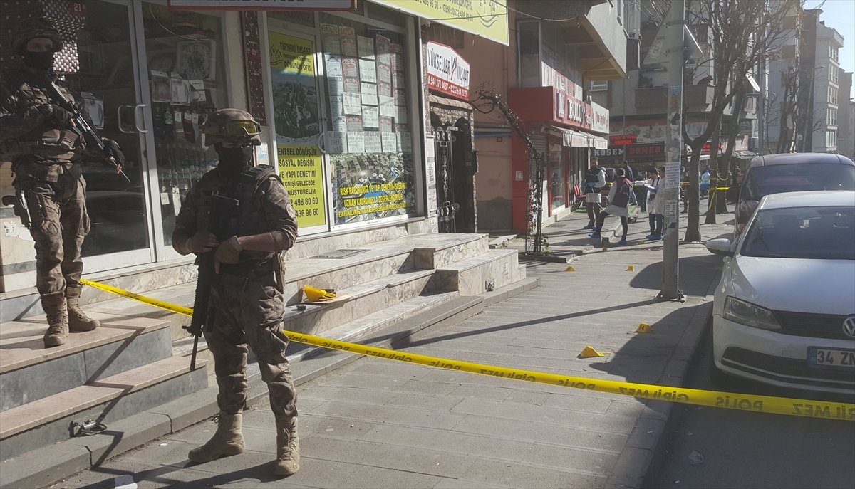 İstanbul'da silahlı kavga: 2 ölü, 1 yaralı