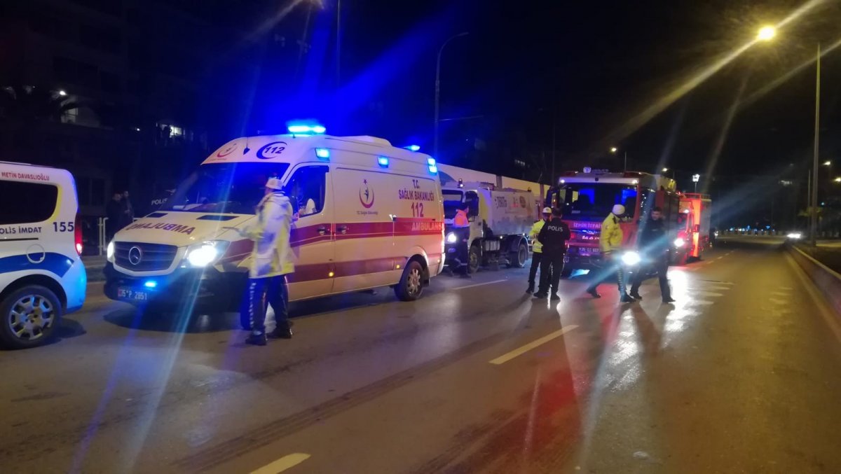 İzmir'de bir araç takla attı: 2 yaralı