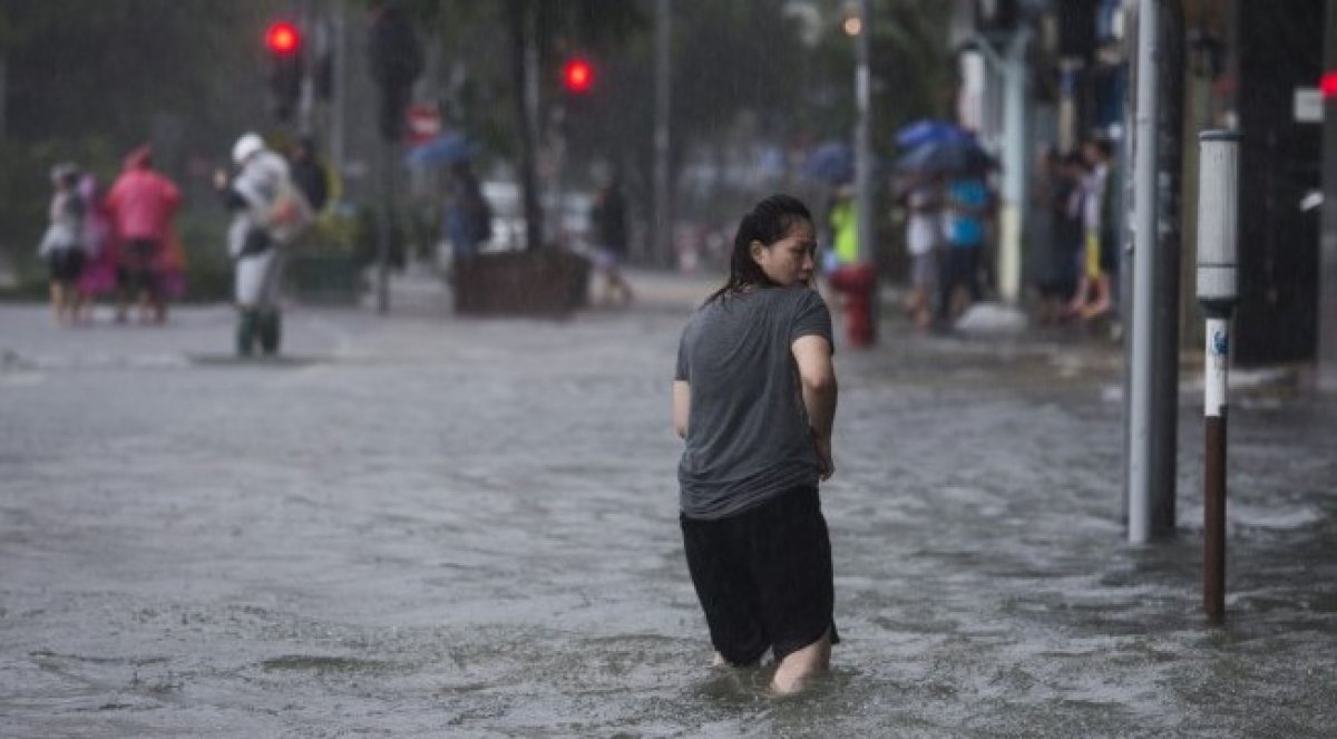 Japonya da Haişen tayfunu nedeniyle 8 milyon kişinin tahliyesi istendi #3