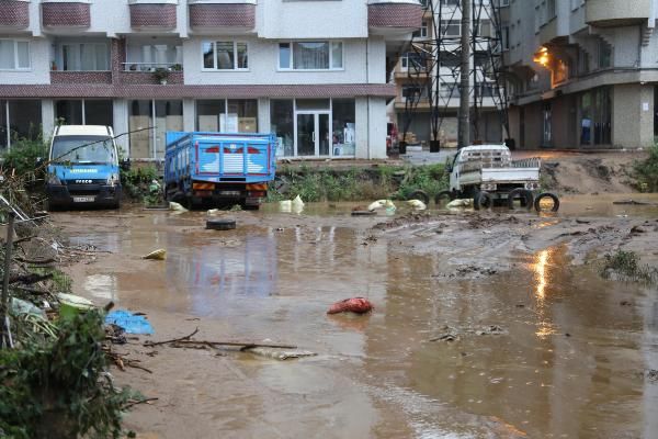 Rize'de selin hasarı gün ağırınca ortaya çıktı #23