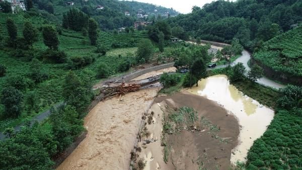 Rize'deki yağışlarda son 91 yılın rekoru kırıldı #11