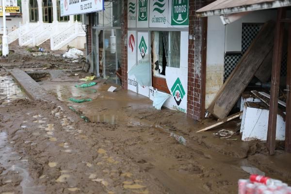 Rize'deki yağışlarda son 91 yılın rekoru kırıldı #18