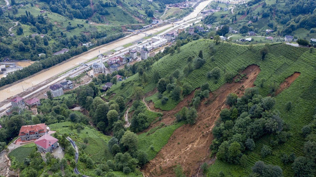 Rize'deki yağışlarda son 91 yılın rekoru kırıldı #24