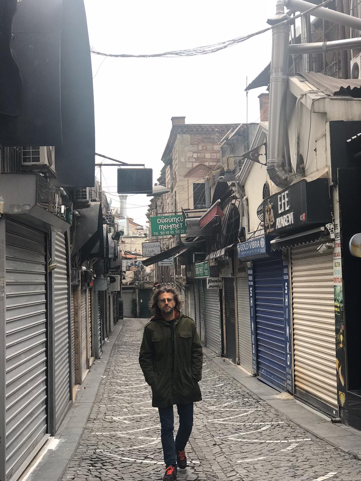 Tolga Gümüşay, yeni romanı İstanbul Maviyken’i anlatıyor #1