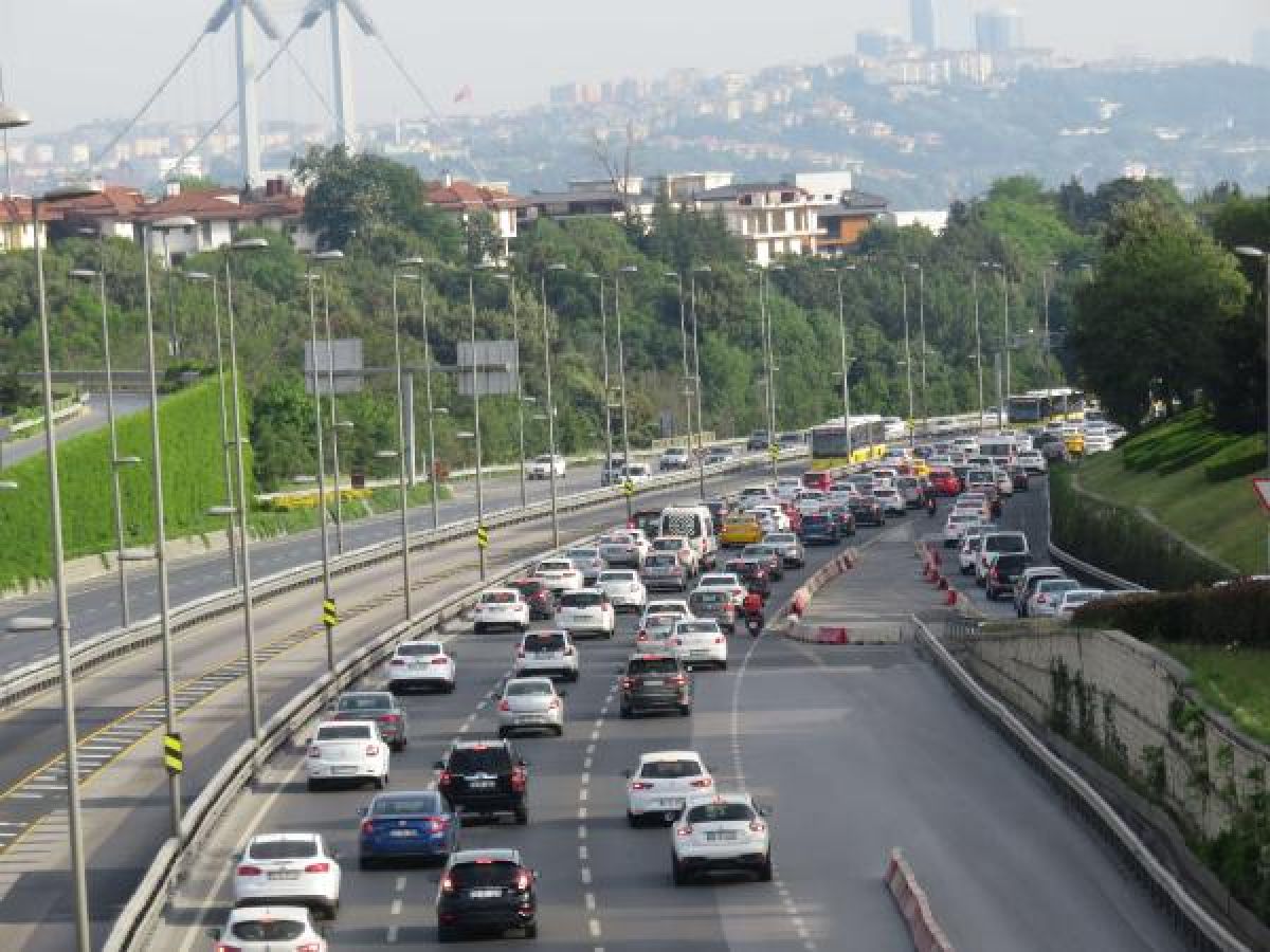 15 Temmuz Şehitler Köprüsü'nde trafik yoğunluğu -2