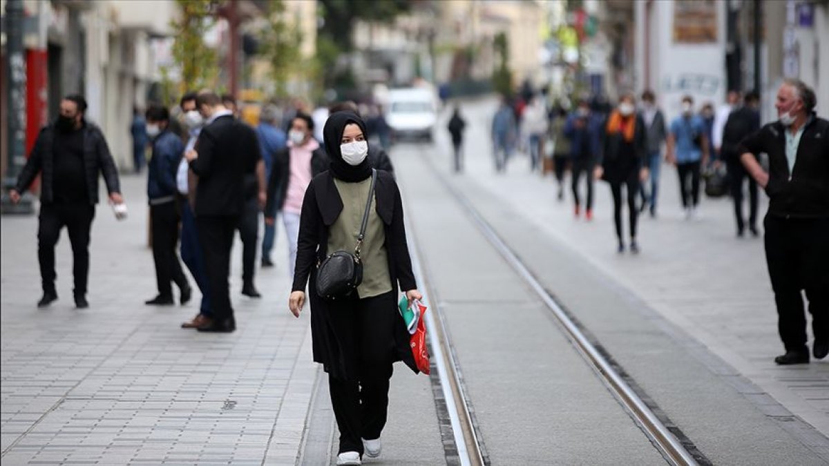 7 bin 17 kişiye maske takmama cezası kesildi #2