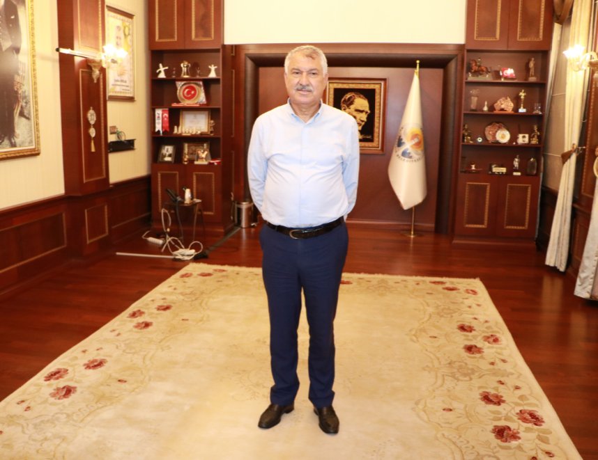 Adana Büyükşehir Belediye Başkanı'nın makam odasına haciz #5