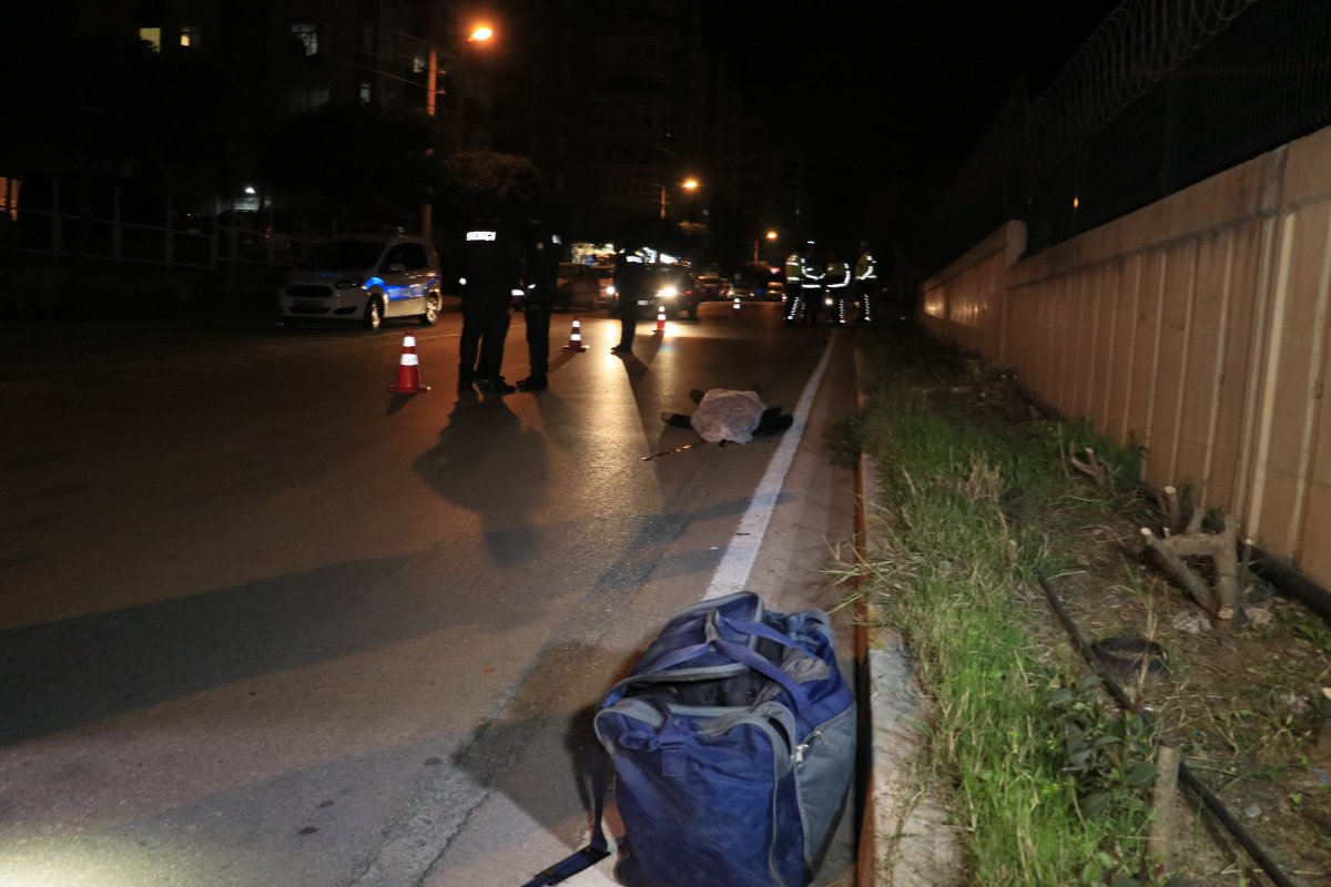 Adana'da araç çarpan yaya yaşamını yitirdi