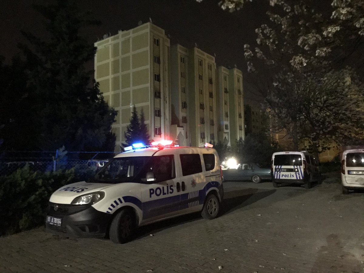 Adana'da bir kadın tartıştığı kişiyi bıçakladı