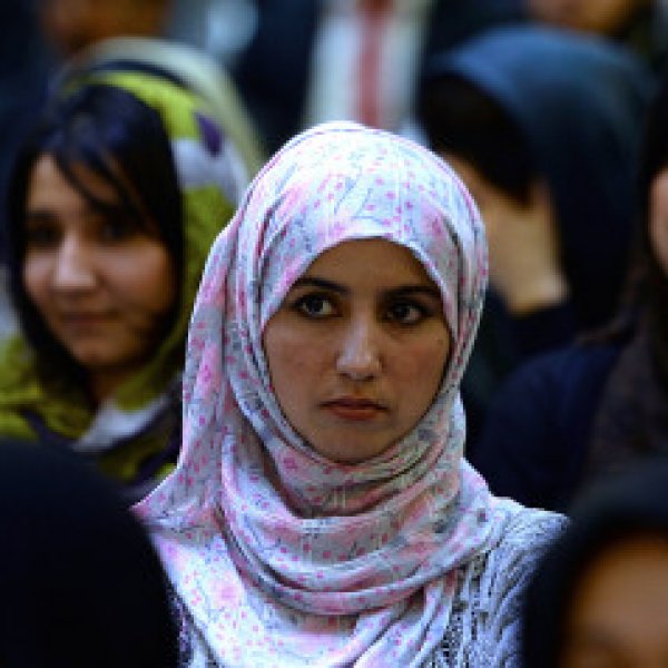 Afganistan'da her valiye en az 1 kadın yardımcı atanacak #1