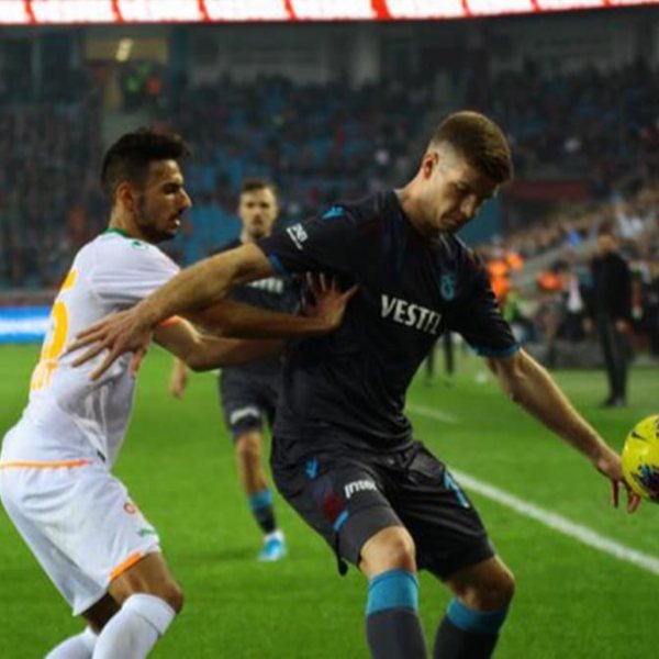 Alanyaspor-Trabzonspor maçının ilk 11'leri #1