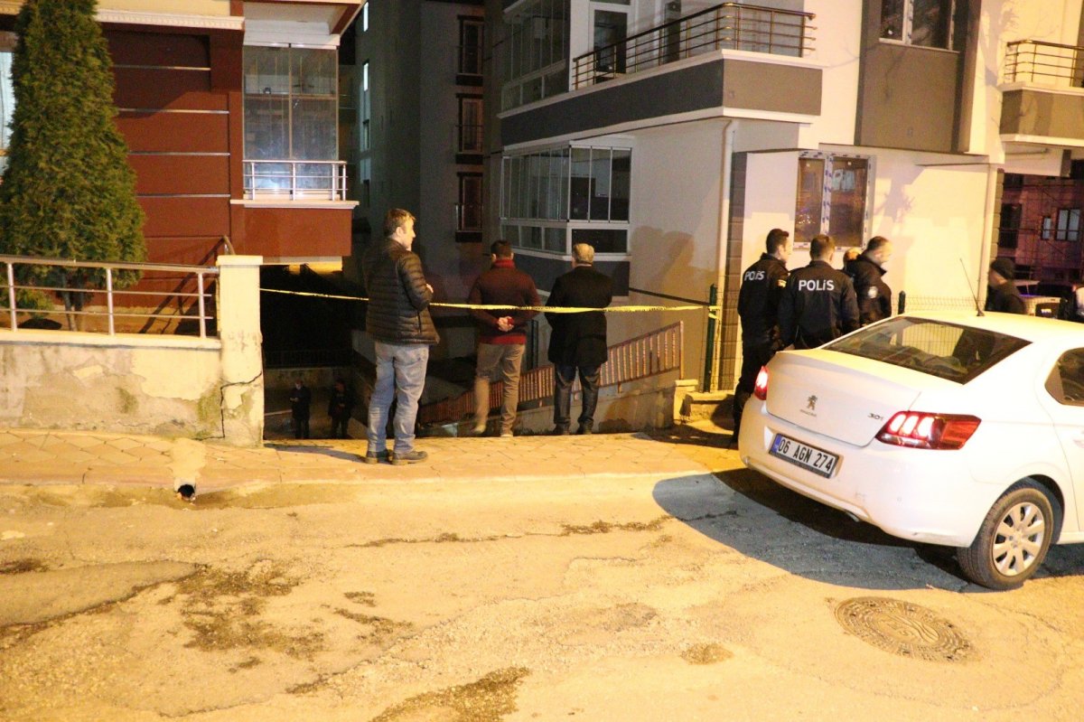 Ankara'da bina garajında patlama: 4 yaralı