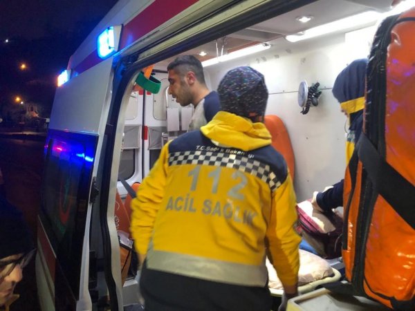 Ankara'da bir kişi döner bıçağıyla başından yaralandı