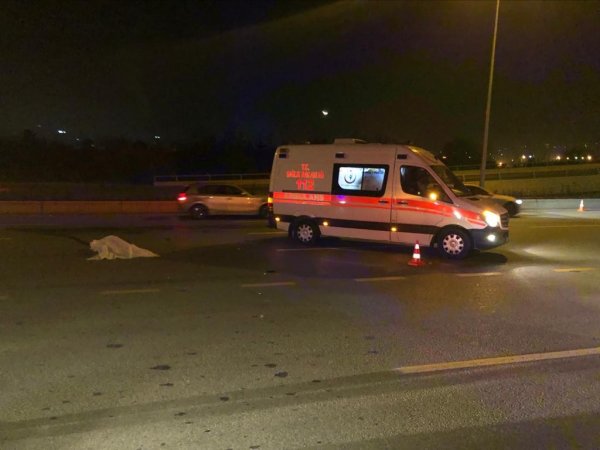 Ankara'da otomobil çarpan yaya yaşamını yitirdi