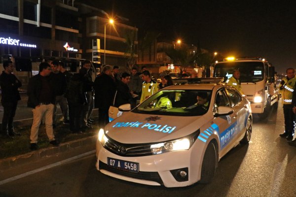 Antalya’da zincirleme trafik kazası: 8 yaralı