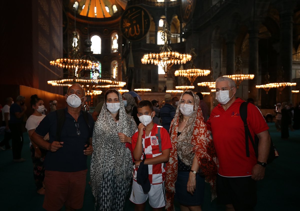 Ayasofya Camii'ne turist akını #3