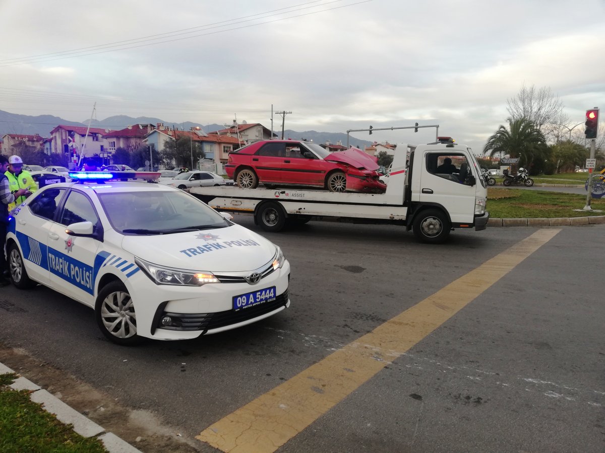 Aydın’da zincirleme trafik kazası: 4 yaralı