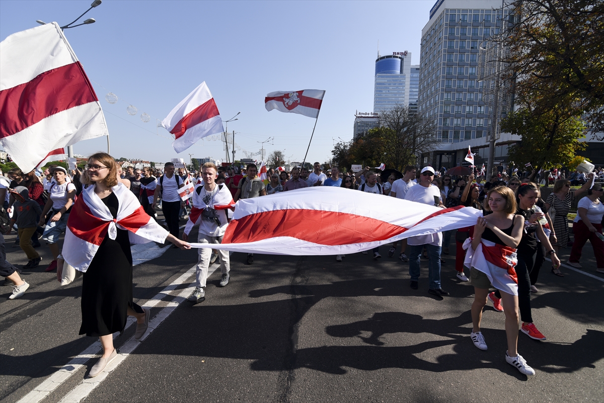 Belarus ta göstericiler Stella Meydanı na yürüdü #5