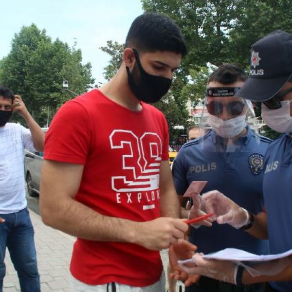 Beşiktaş'ta maske denetimi uygulandı #1