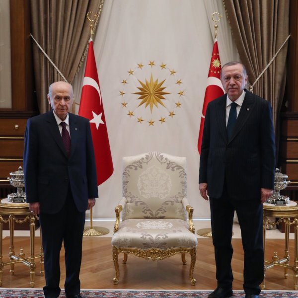 Beştepe'deki Erdoğan-Bahçeli görüşmesi başladı