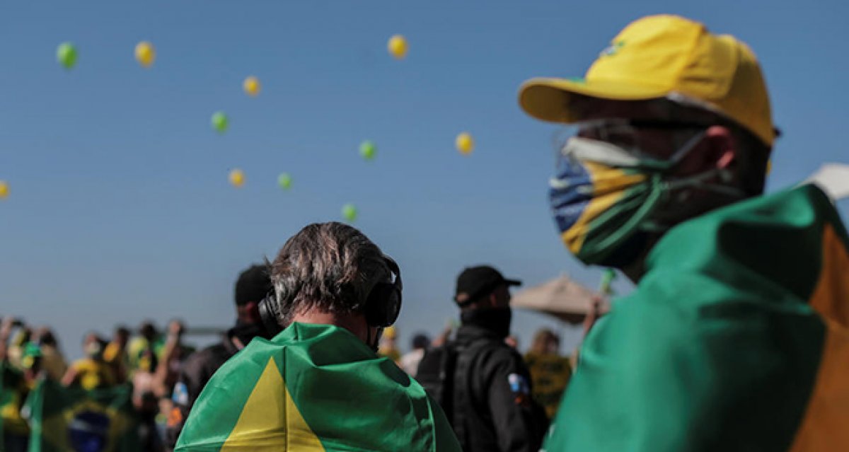 Bolsonaro'ya maske takma zorunluluğu #4