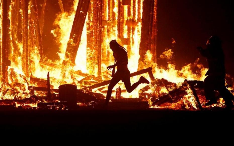 Burning Man festivalinde yanarak yaşamını yitirdi