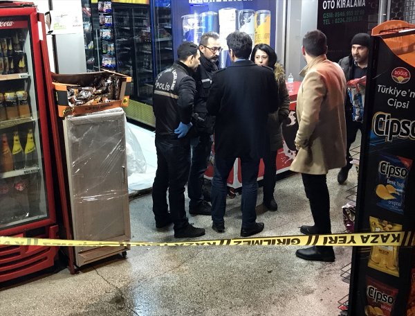 Bursa'da silahlı market soygunu
