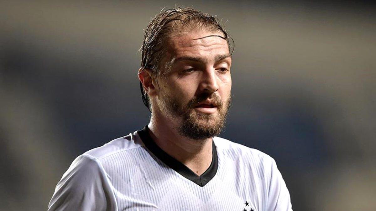 Caner Erkin'in menajeri: Beşiktaş'tan ayrılıyor #2