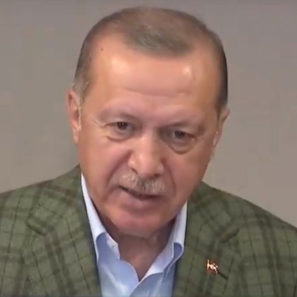 Cumhurbaşkanı Erdoğan'dan maske ve sosyal mesafe uyarısı
