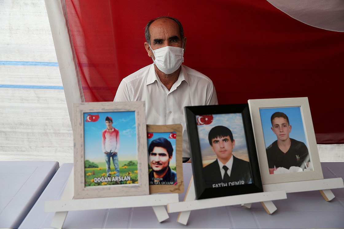 Diyarbakır da ailelerin nöbeti devam ediyor #2