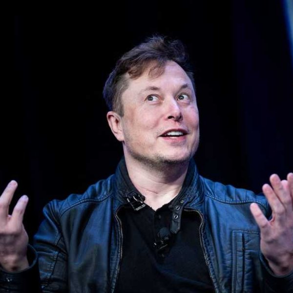 Elon Musk, Tesla'nın genel merkezini taşıma kararı aldı