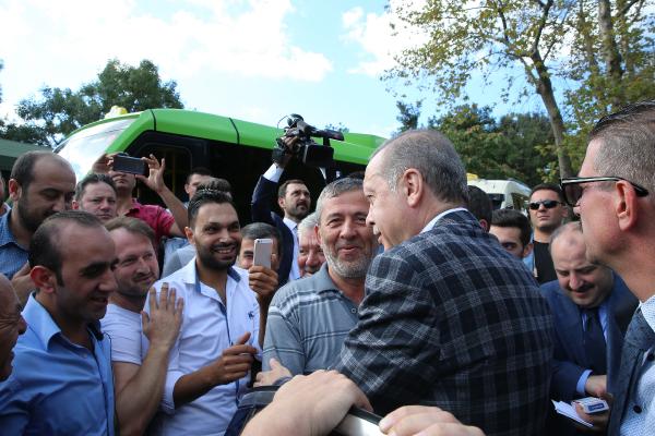 Erdoğan polislerle bayramlaştı