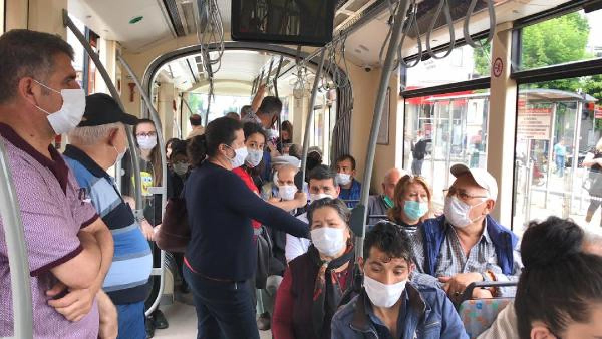 Eskişehir'de tramvayda sosyal mesafe tartışması #10