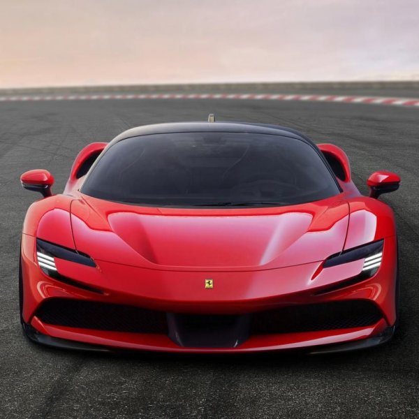 Ferrari, uzun bir aradan sonra üretime yeniden başladı