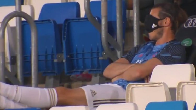 Gareth Bale yedek kulübesinde uyudu #1