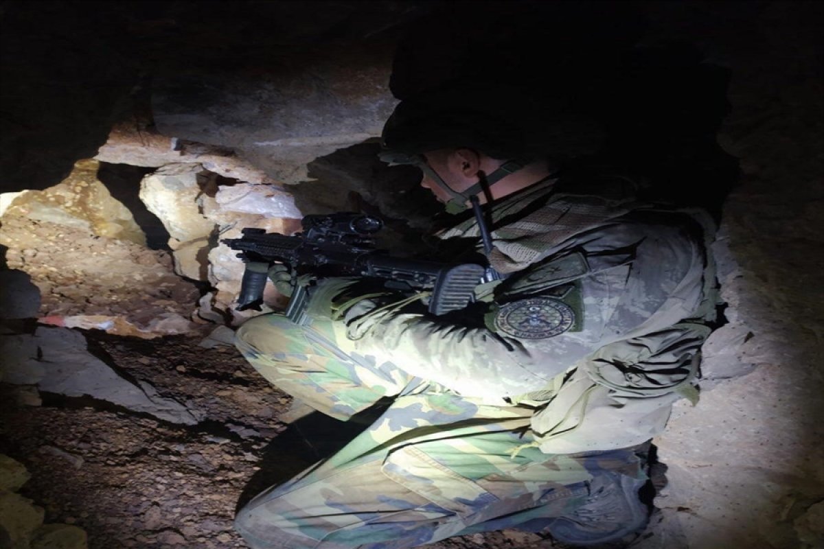 Haftanin'de 150 metrelik mağara bulundu #6