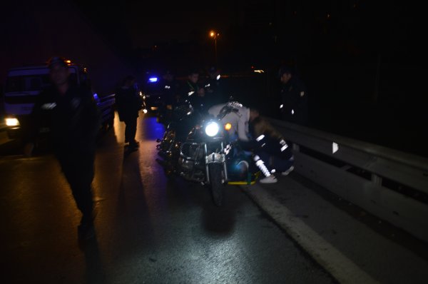 İstanbul'da alkollü motosiklet sürücüsü kaza yaptı