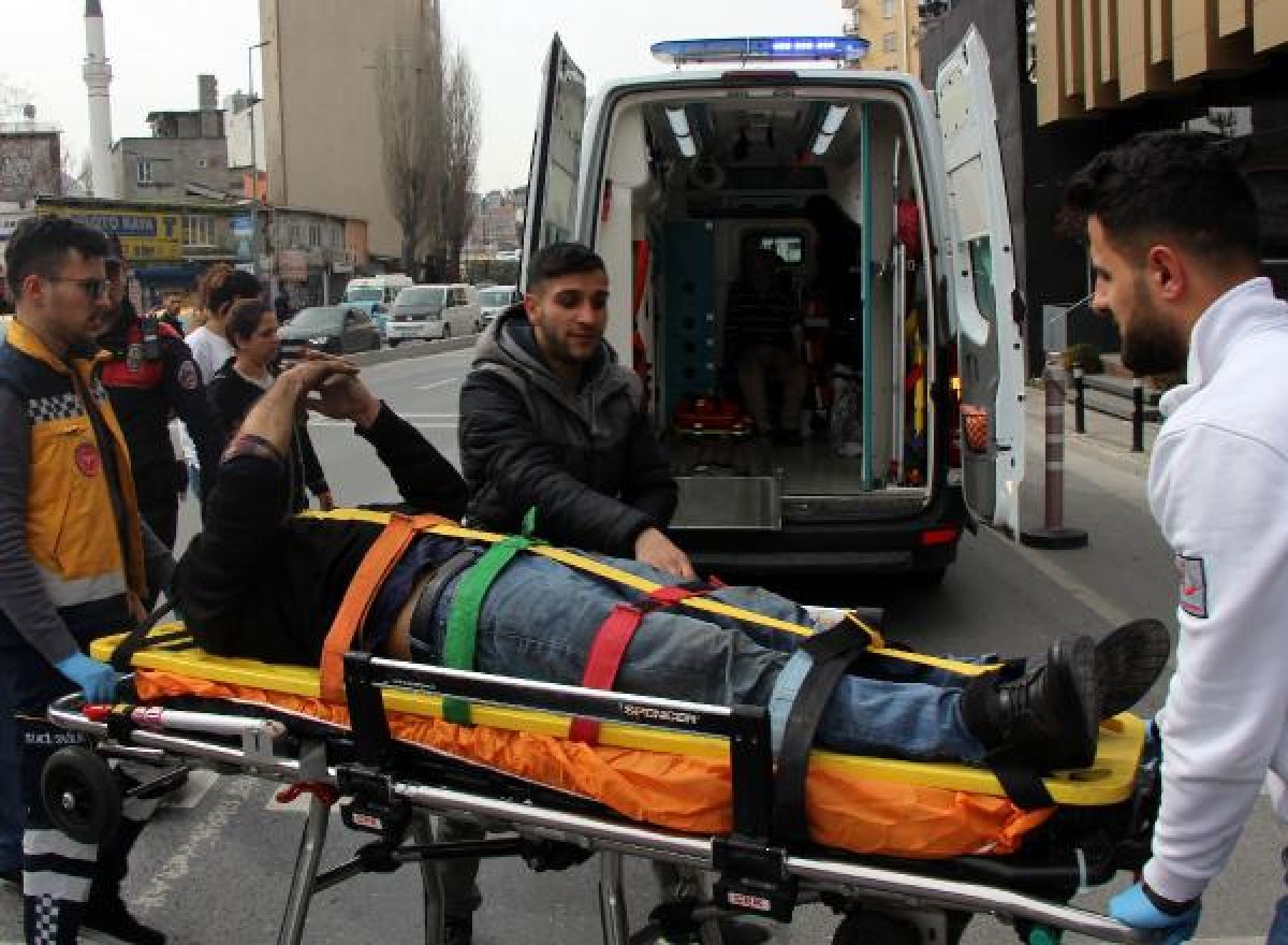 İstanbul'da polisten kaçan şüpheli kaza yaptı