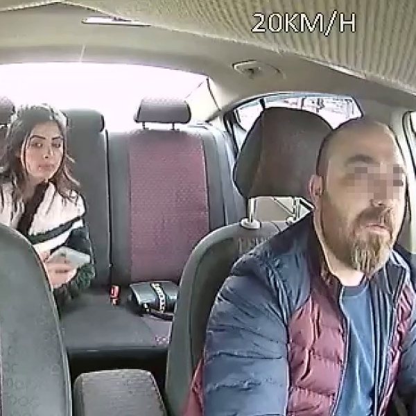 İstanbul'da taksici Faslı kadını darbetti