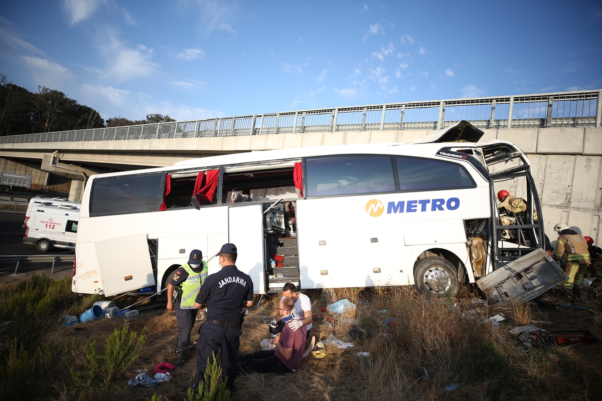 İstanbul daki otobüs kazasında şoför uyudu iddiası #3