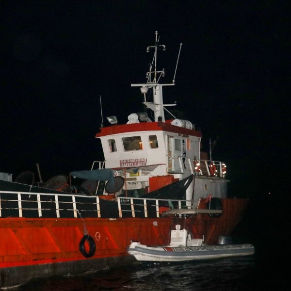 İzmir'de bir gemide 276 sığınmacı yakalandı #1