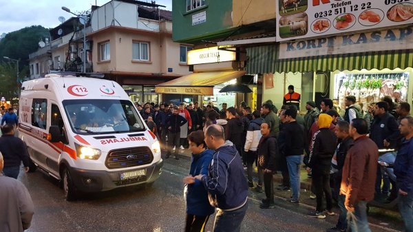 İzmir'de çarşı ortasında silahlı saldırı: 1 ölü